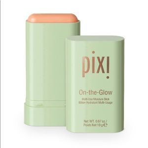 NWT Pixi by Petra - On the Glow Moisture Stick